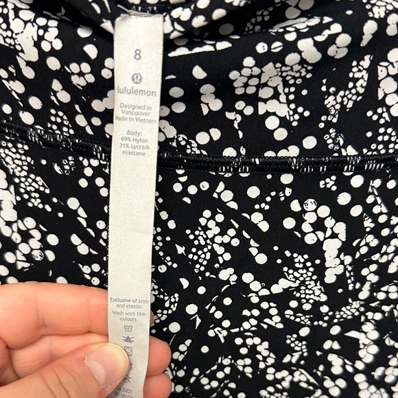 Lululemon Womens Align 28 Yoga Legging Size 8 FLY Collab Polka Dot Floral Black - Picture 4 of 8